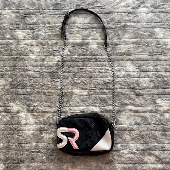 GSUWOO Handbags - GSUWOO So Real Black and Pink Shoulder Bag Crossbody